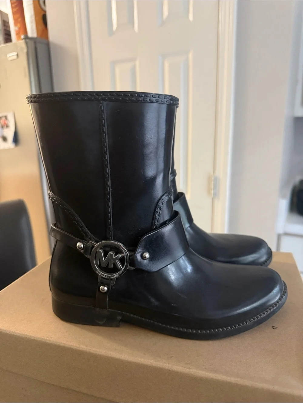 Michael Kors Fulton Harness Black Leather Harness Ankle Rain Boots